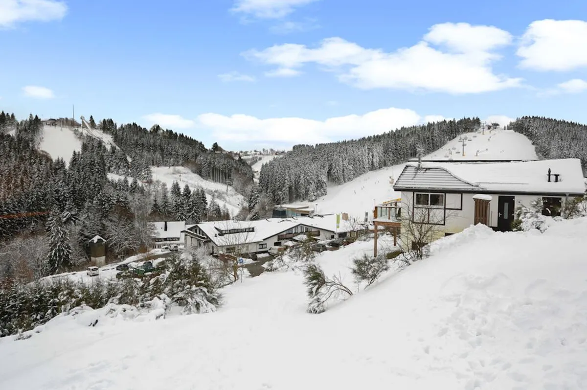 Landal Winterberg im Sauerland direkt an der Skipiste Landal Winterberg im Sauerland direkt an der Skipiste