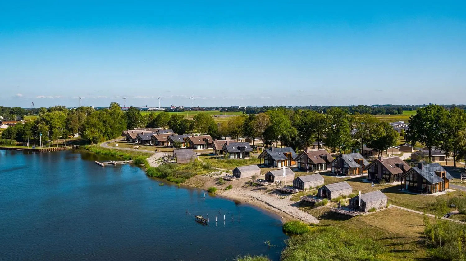 Ferienhaus mit Wasserblick im EuroParcs De IJssel Eilanden Ferienhaus mit Wasserblick im EuroParcs De IJssel Eilanden