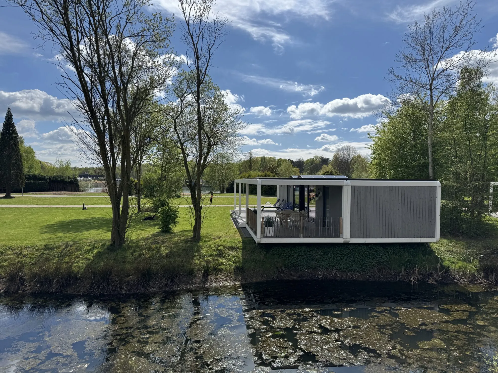 Seelodge am Badesee im Ferienpark BreeBronne