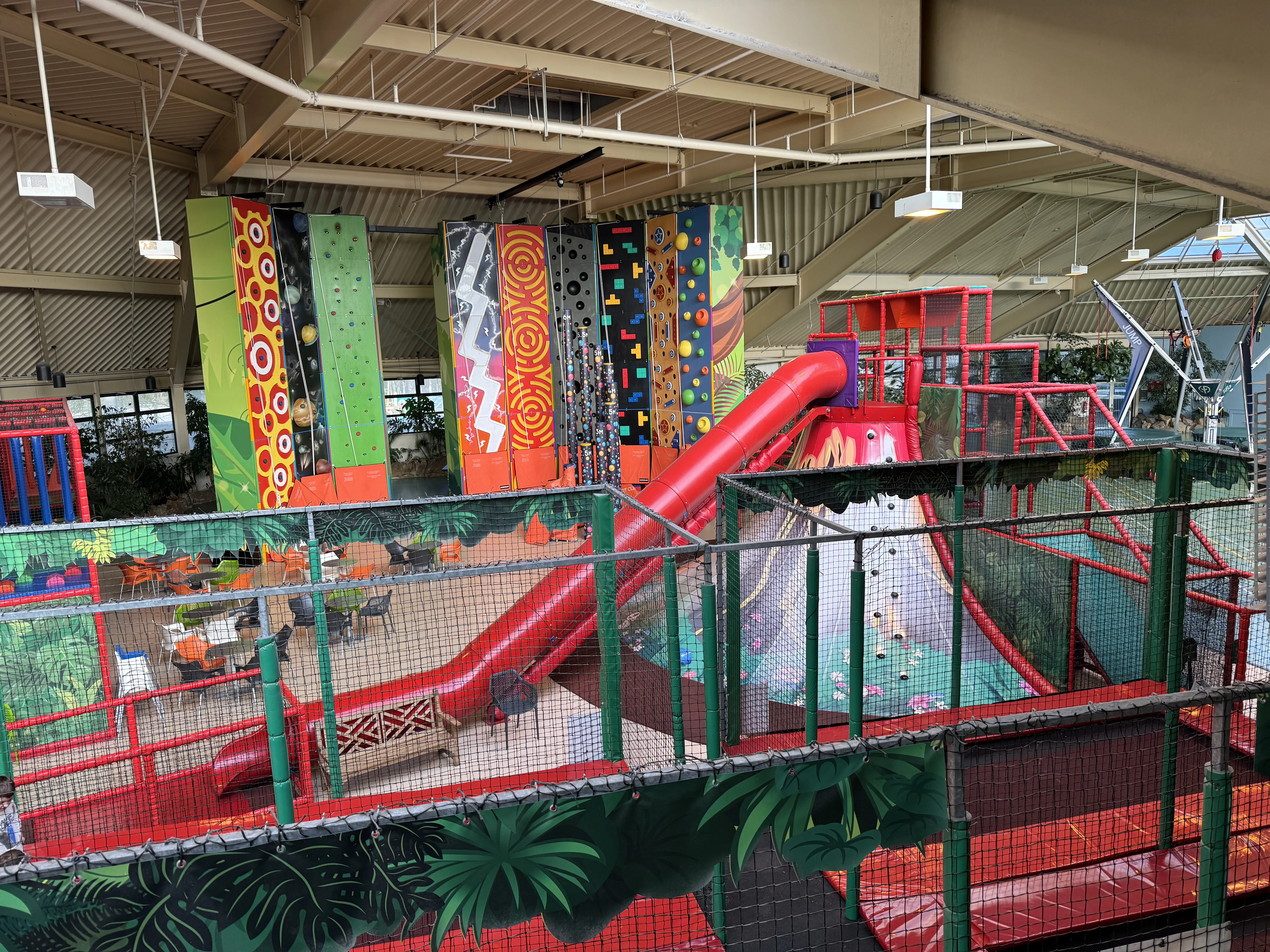 Baluba-Indoor-Spielwelt im Center Parcs Bispinger Heide