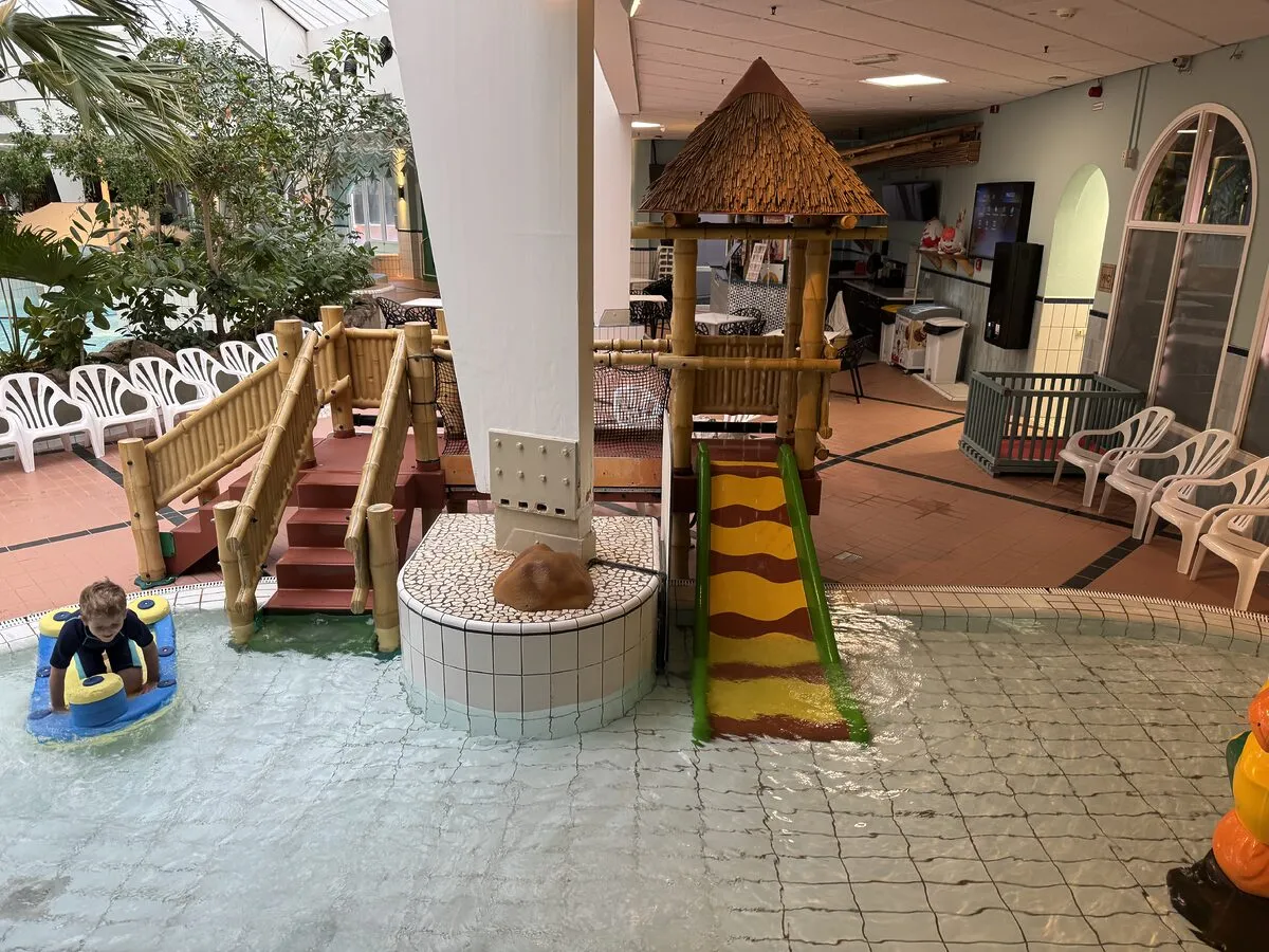 Planschbecken im Aqua Mundo des Center Parcs Park Eifel