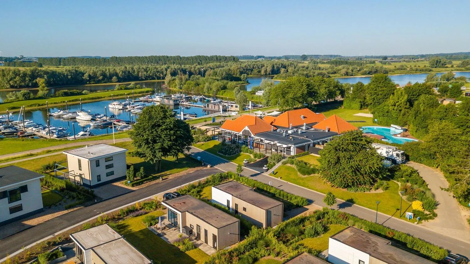 EuroParcs Marina Strandbad in Olburgen, Gelderland – Bild 4
