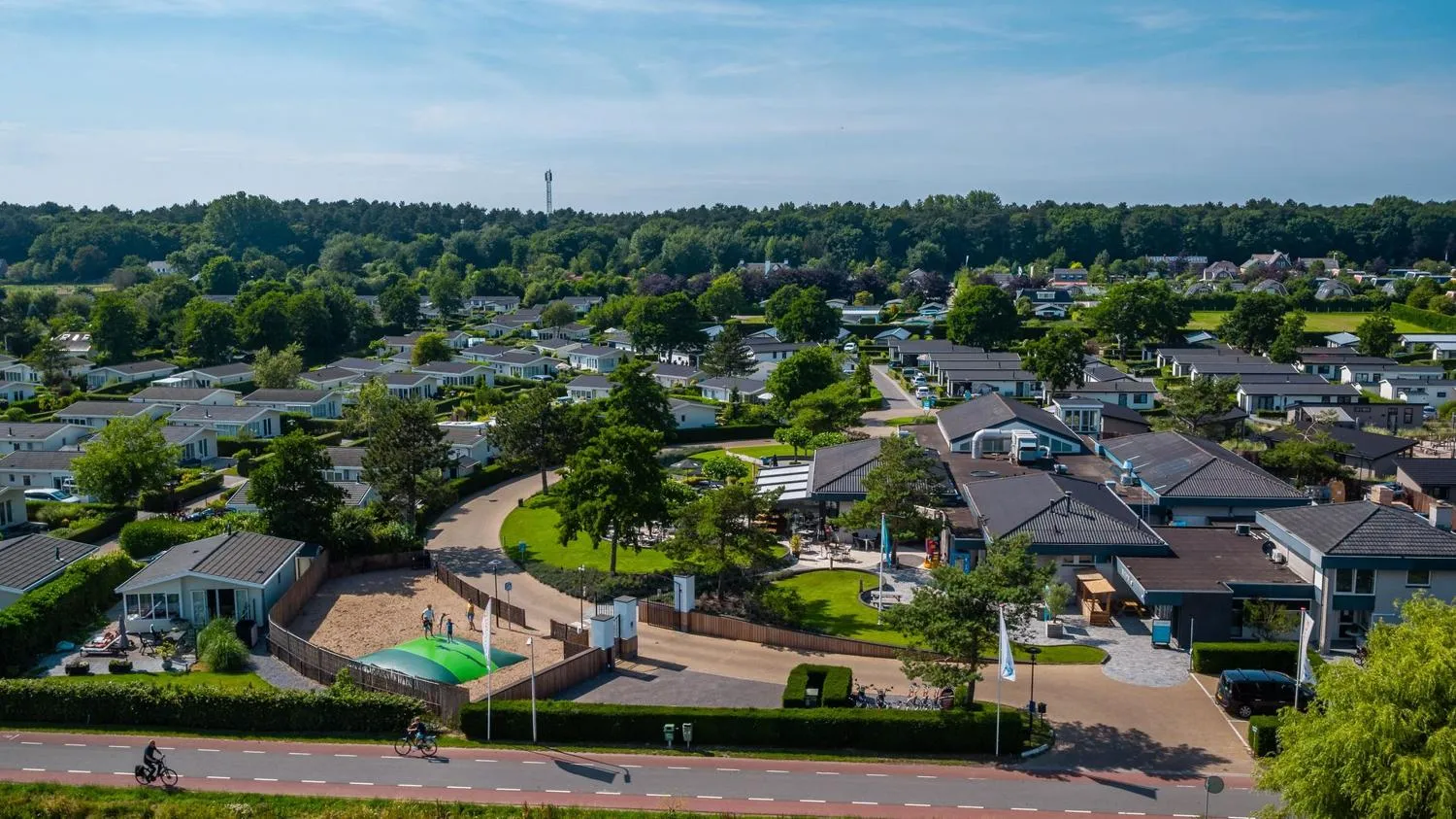 EuroParcs Parc du Soleil in Noordwijk aan Zee, Südholland – Bild 4