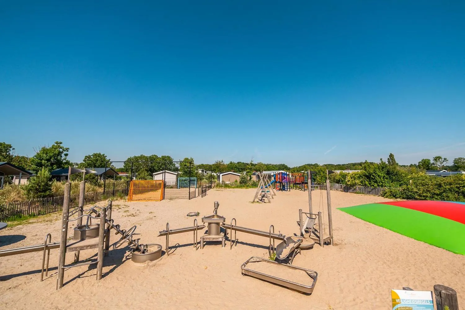 EuroParcs Poort van Zeeland in Hellevoetsluis, Südholland – Bild 11