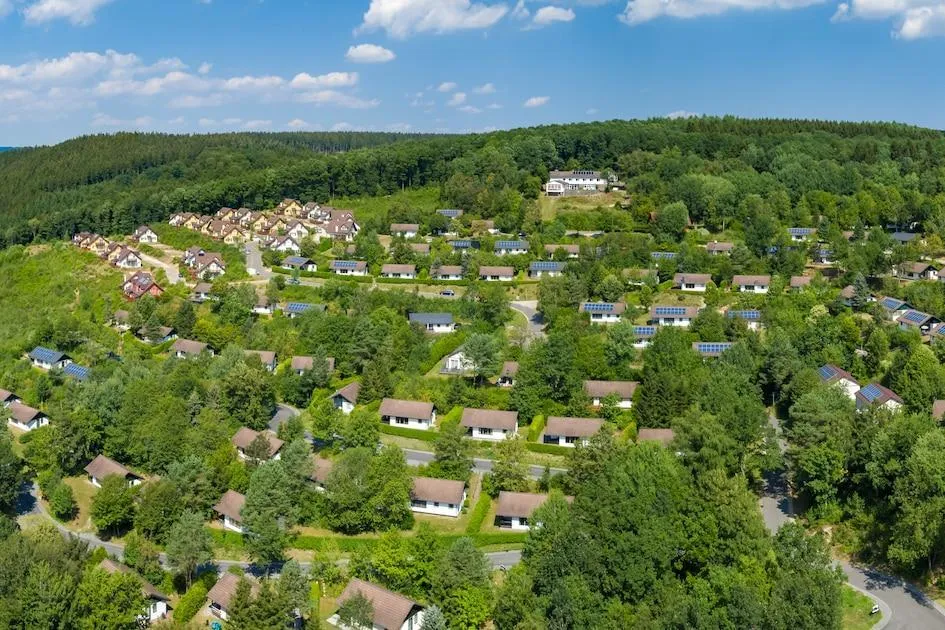 Landal Eifelpark Kronenburger See in Kronenburg, Nordrhein-Westfalen – Bild 1