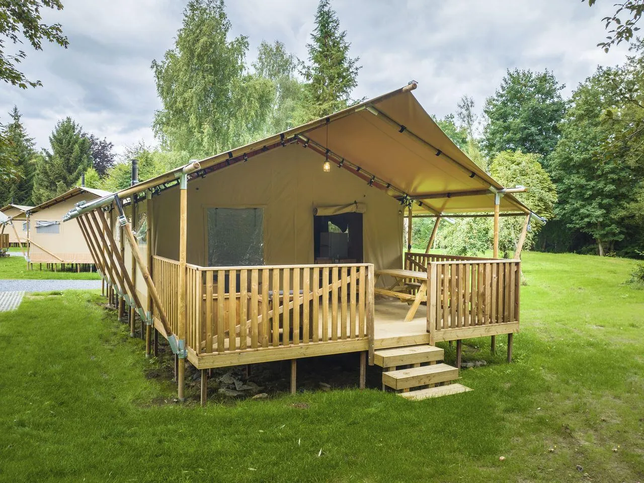 Landal Glamping Neufchâteau in Neufchâteau, Région Wallonne – Bild 6