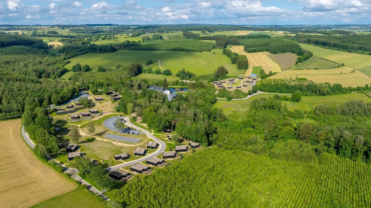 Landal Hillview Resort Grandvoir in Neufchâteau, Région Wallonne – Bild 12