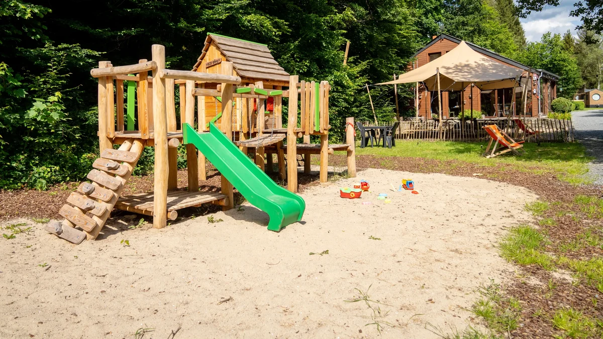 Landal Nature Parc Saint Hubert in Saint-Hubert, Luxemburg (BE) – Bild 2