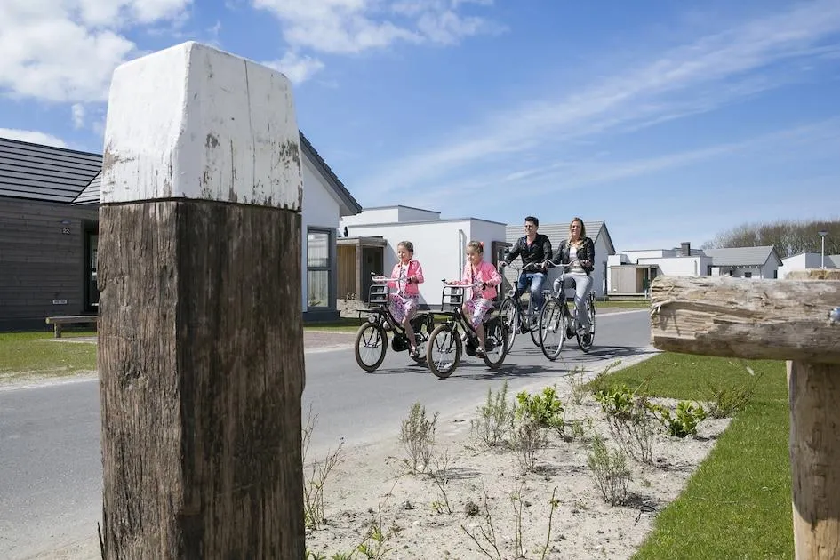 Landal Strandpark Duynhille in Ouddorp, Südholland – Bild 1