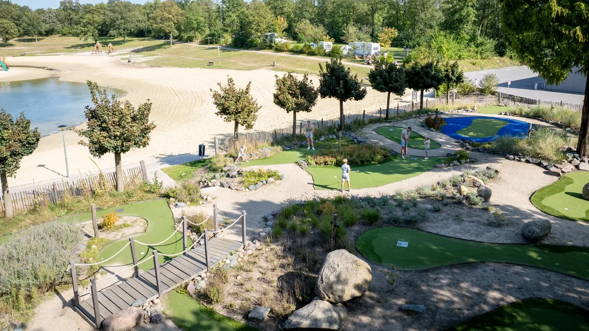 Landal Vakantiepark Hunzedal in Borger, Drenthe – Bild 4