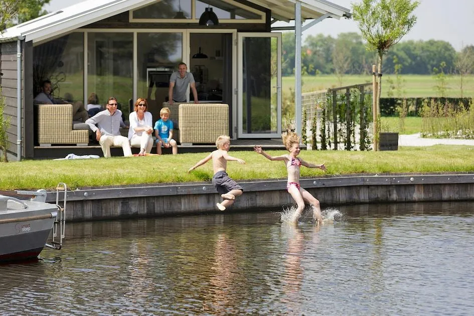 Landal Waterpark Terkaple in Terkaple, Friesland – Bild 8