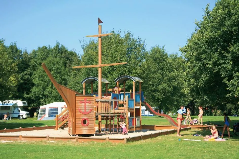 Roompot Villapark Akenveen in Tynaarloo, Drenthe – Bild 14
