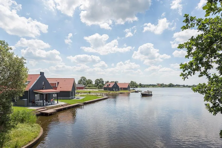 Roompot Waterpark Langelille in Langelille, Friesland – Bild 1