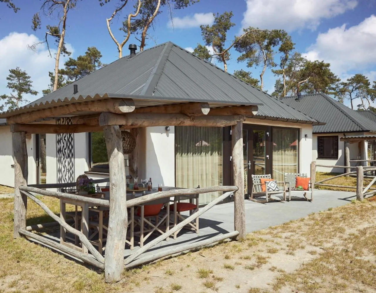 Safari Resort Beekse Bergen in Hilvarenbeek, Nordbrabant – Bild 2